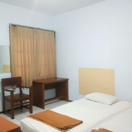 Oyo 2240 Simpang Tujuh Residence Kudus Екстериор снимка