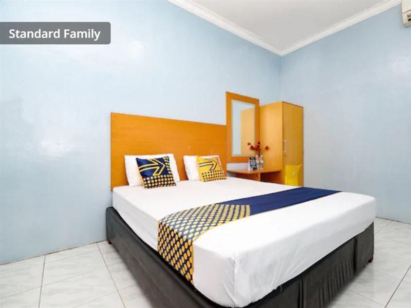 Oyo 2240 Simpang Tujuh Residence Kudus Екстериор снимка