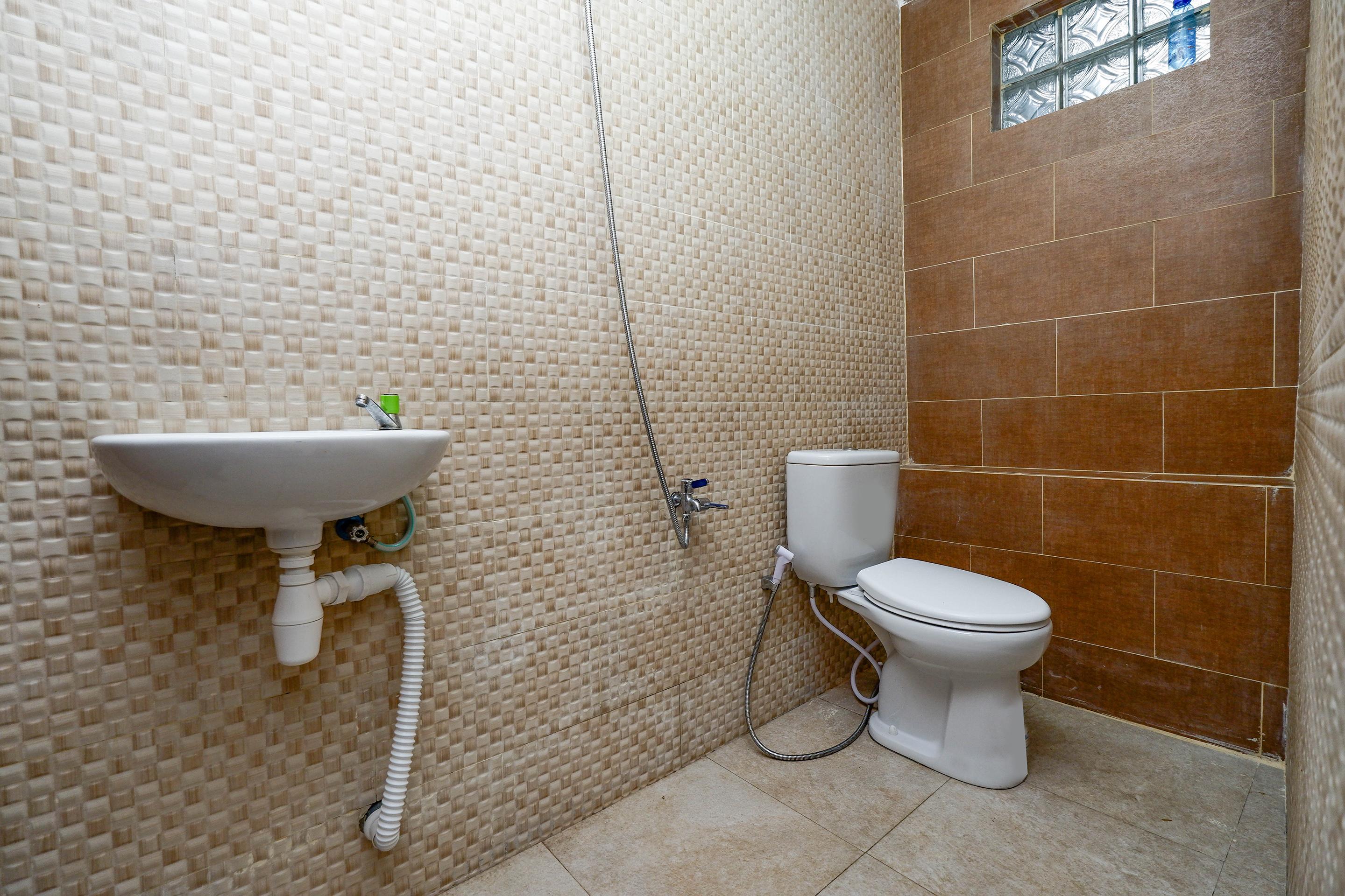 Oyo 2240 Simpang Tujuh Residence Kudus Екстериор снимка