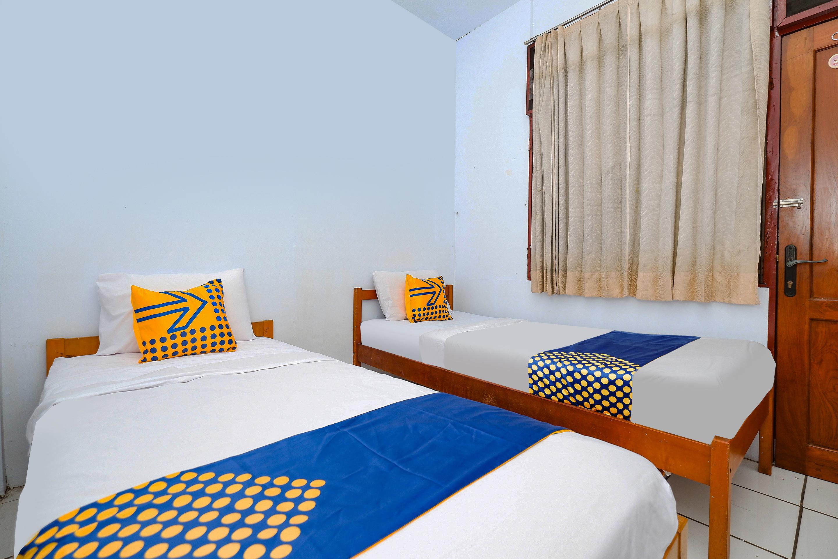 Oyo 2240 Simpang Tujuh Residence Kudus Екстериор снимка