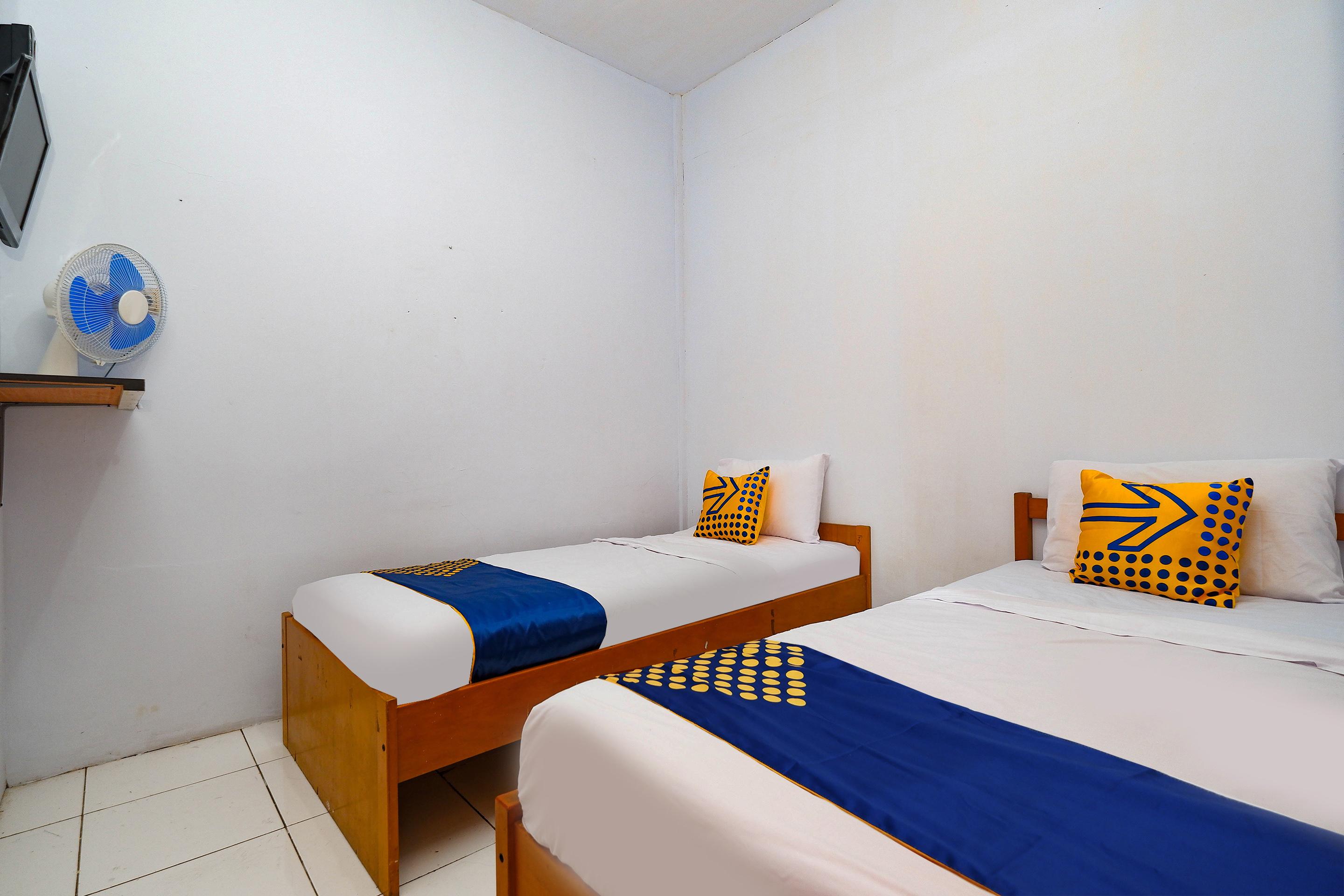 Oyo 2240 Simpang Tujuh Residence Kudus Екстериор снимка