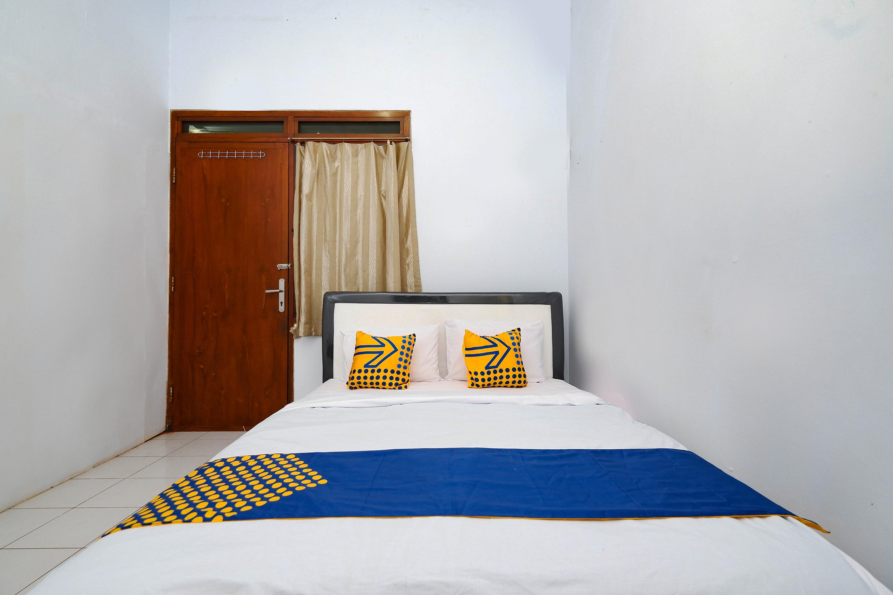 Oyo 2240 Simpang Tujuh Residence Kudus Екстериор снимка