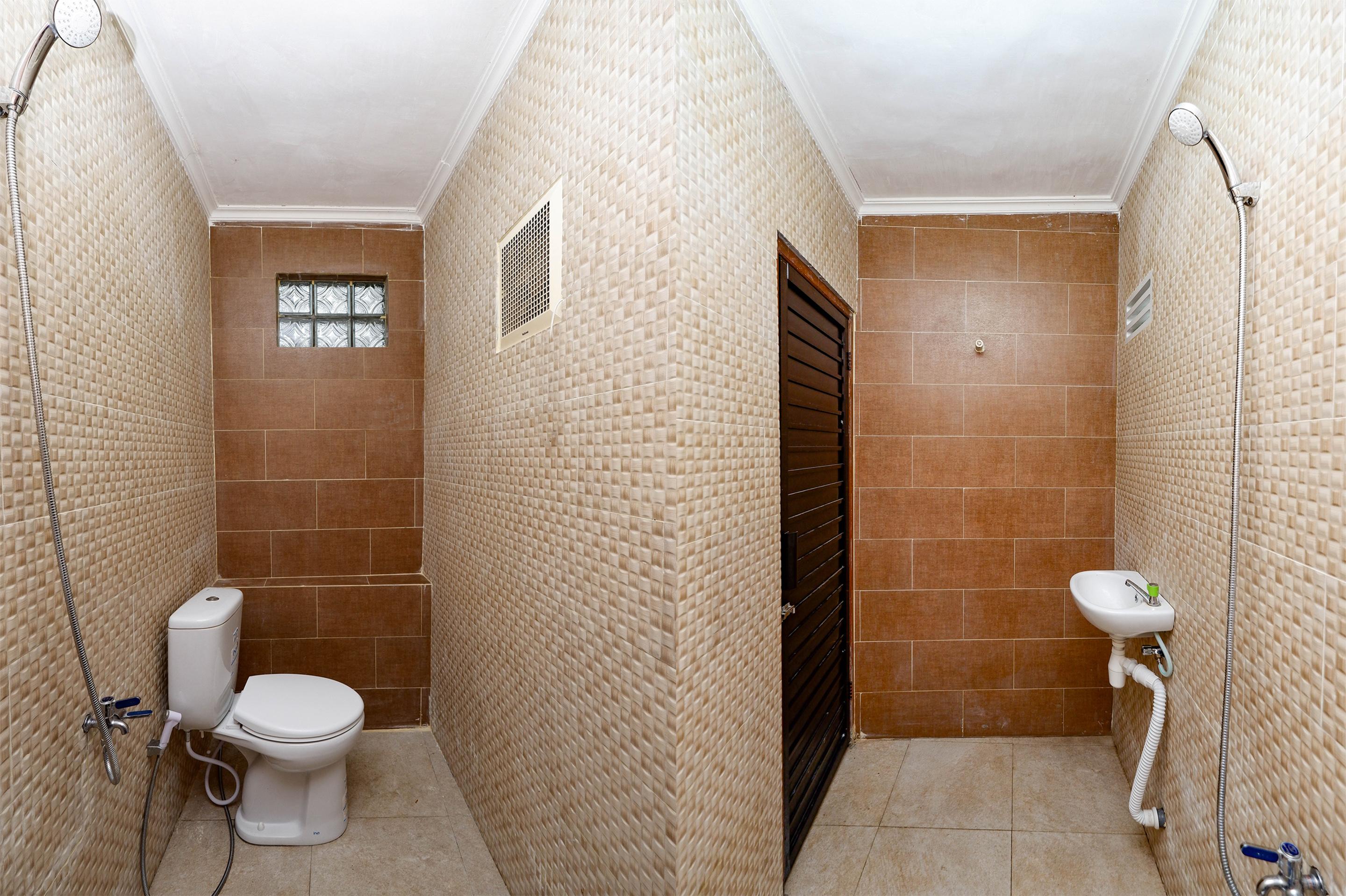 Oyo 2240 Simpang Tujuh Residence Kudus Екстериор снимка