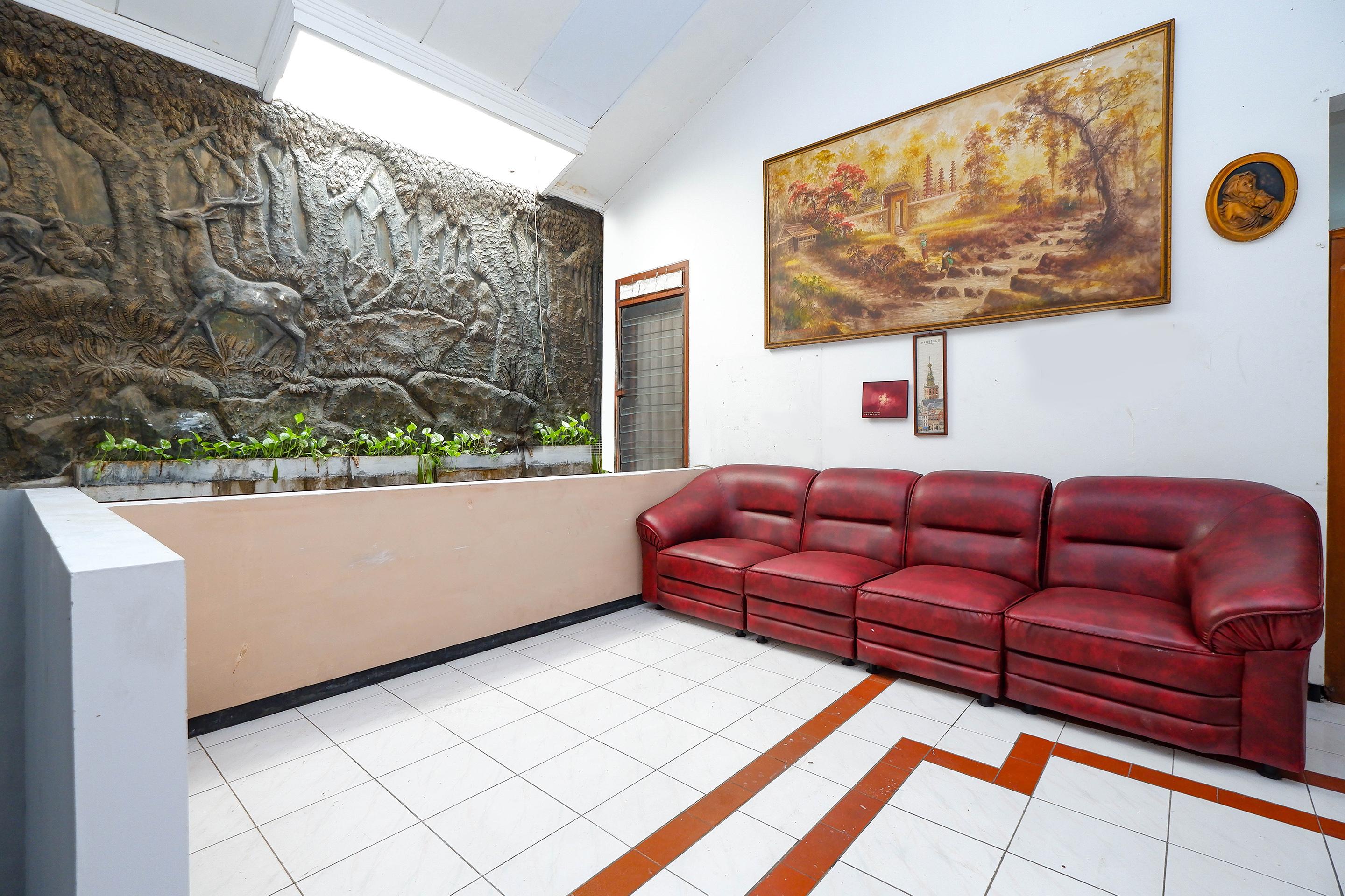 Oyo 2240 Simpang Tujuh Residence Kudus Екстериор снимка