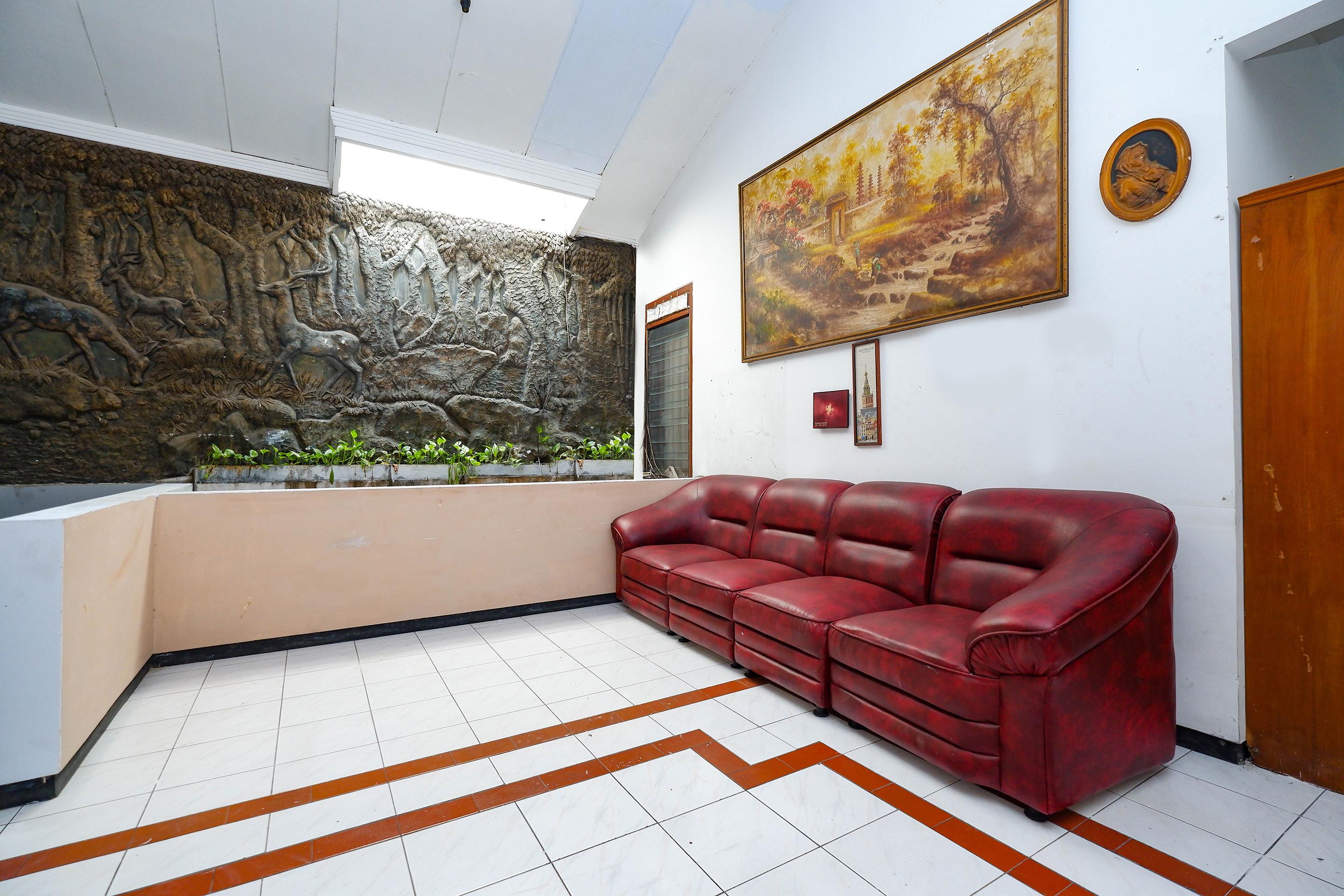 Oyo 2240 Simpang Tujuh Residence Kudus Екстериор снимка