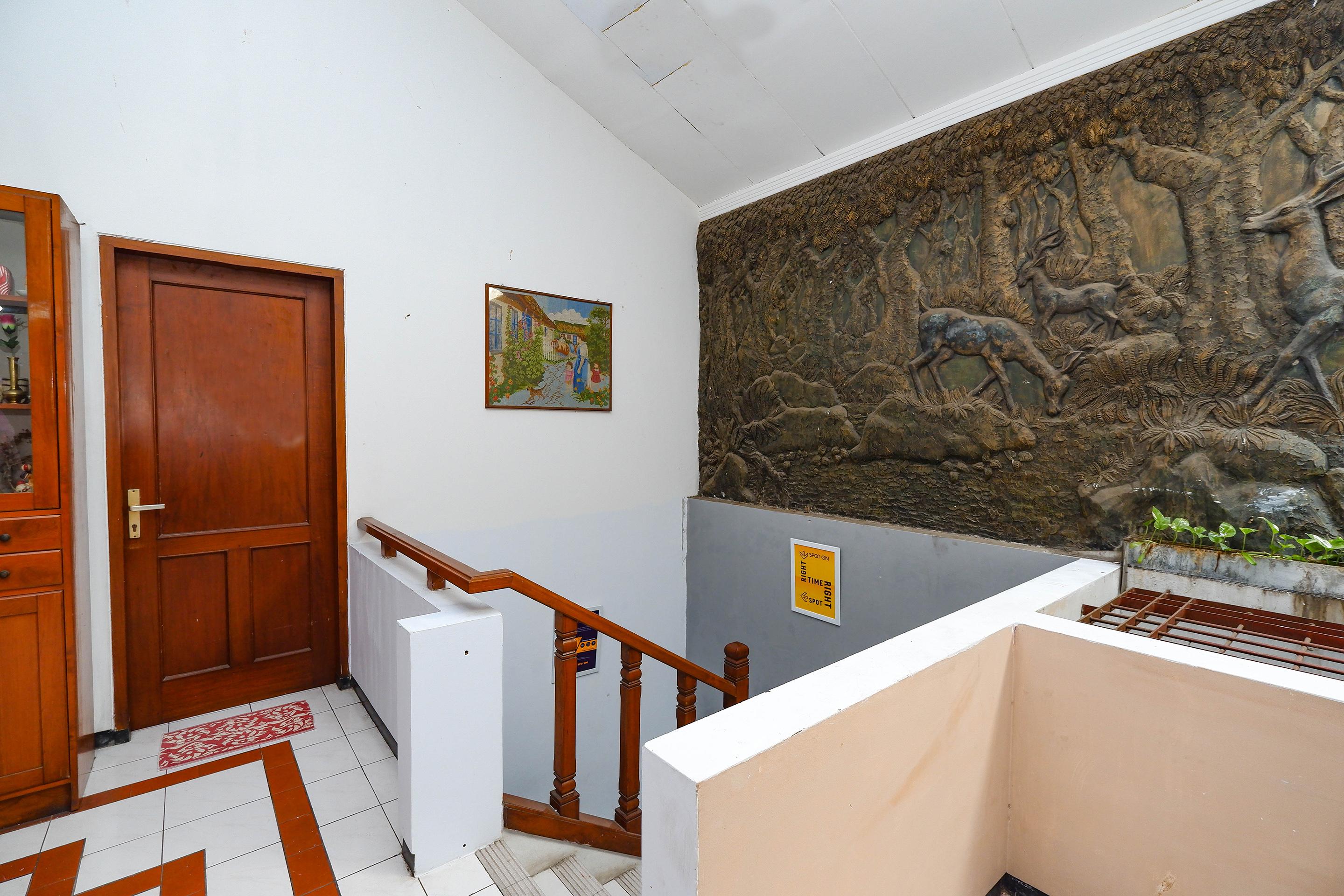 Oyo 2240 Simpang Tujuh Residence Kudus Екстериор снимка